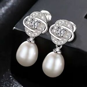 •Timeless Natural Pearl 925 Silver Tiny CZ Diamond Vintage Flower Drop Earrings